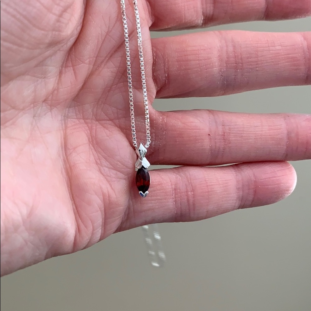 925 silver and garnet necklace *dainty*